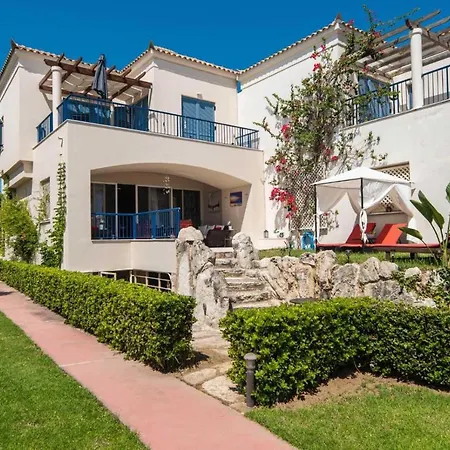 Rodo Villa *